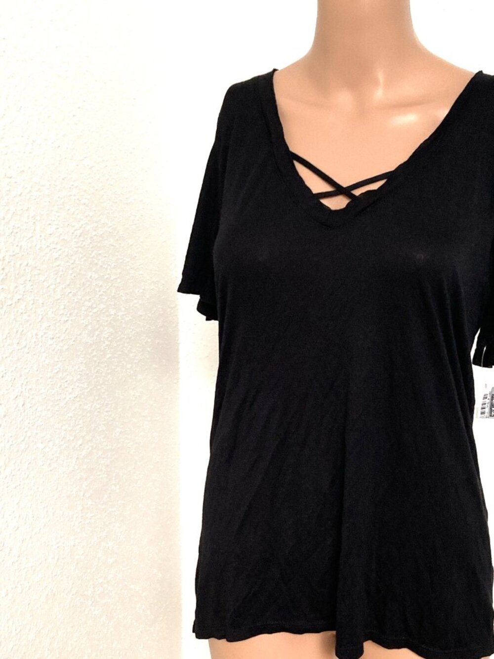 PST Project Social T Women's Black V-Neck Tee Crisscross Strap Detail M NWT